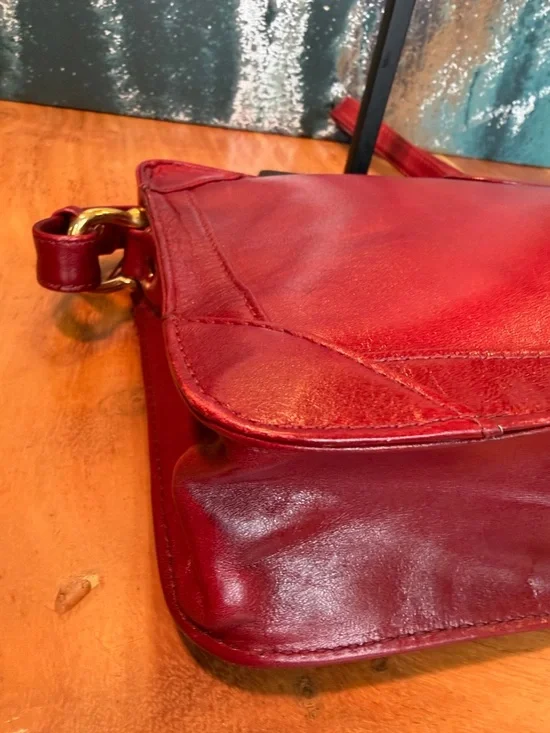 Dansk Vintage 1990s Minimalist Leather Crossbody Bag Burgundy (GUC) - Picture 11 of 16
